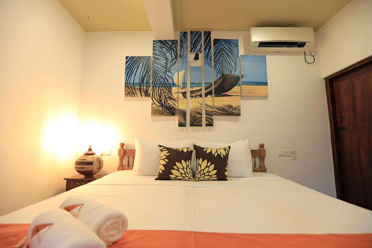 D Plus Resort Negombo Extérieur photo